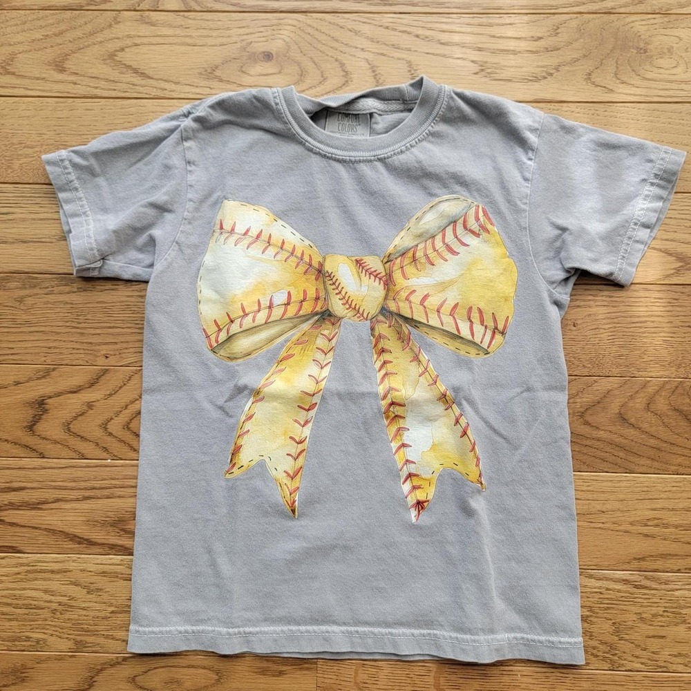 Comfort Colors Kids Gray Softball Baseball Bow Graphic T-Shirt Small S
